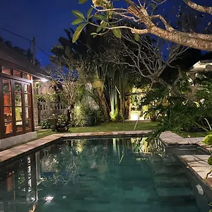 https://villa-gekyu.ubudhotelsnow.com