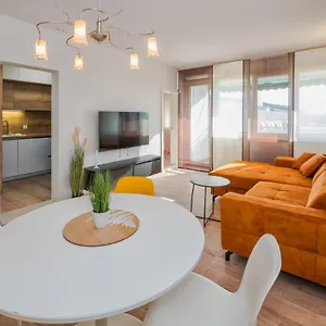 Spinut Sunset 3Bd Apartment - Sea View Balcony & Quiet Area Apartman