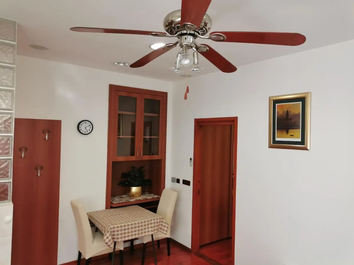 Apartment Luci Near Bacvice Beach 0*, Split Croatia
